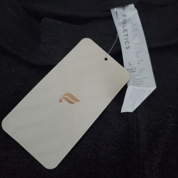 NWT Fabletics Black Leggings - Picture 6 of 7